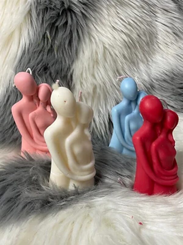 Slide3 1 scaled Love Couple shaped, scented soy wax candle