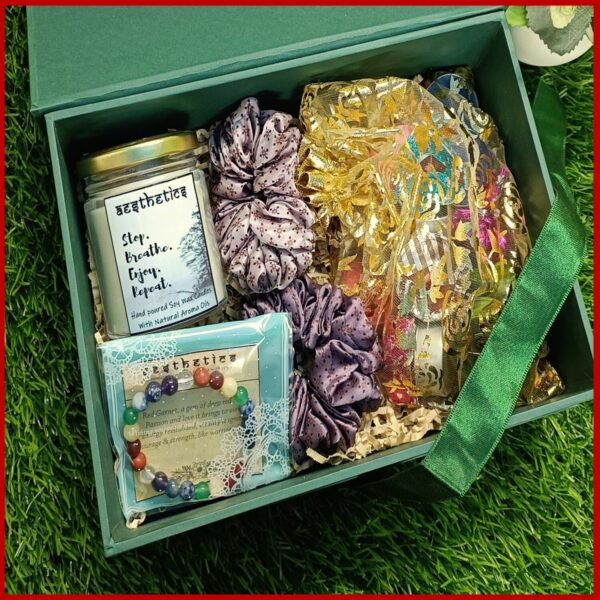 Gift Hamper (2)