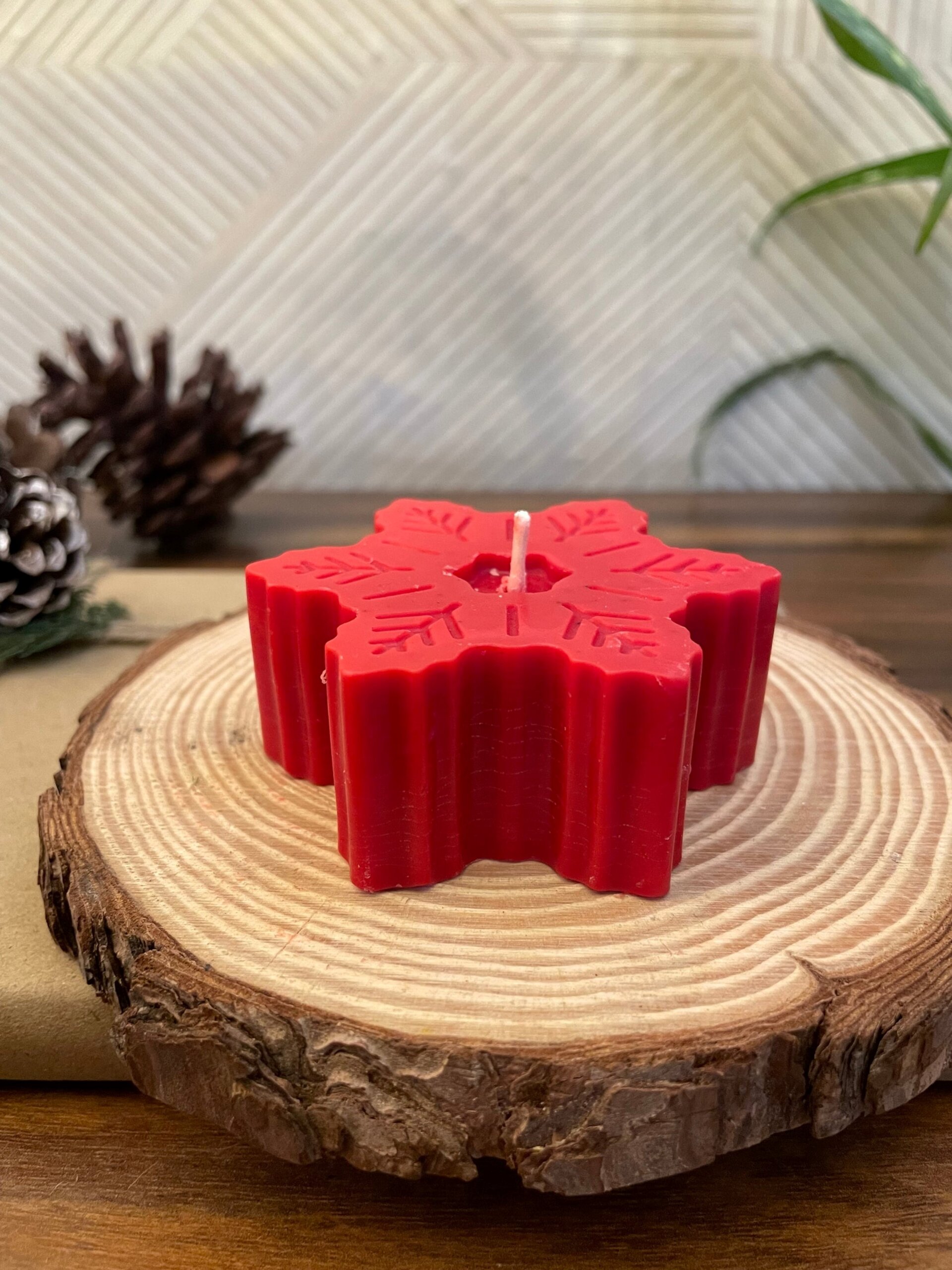 Special Candle 9 scaled Snow Flake shaped, scented soy wax candle - Pack of 2