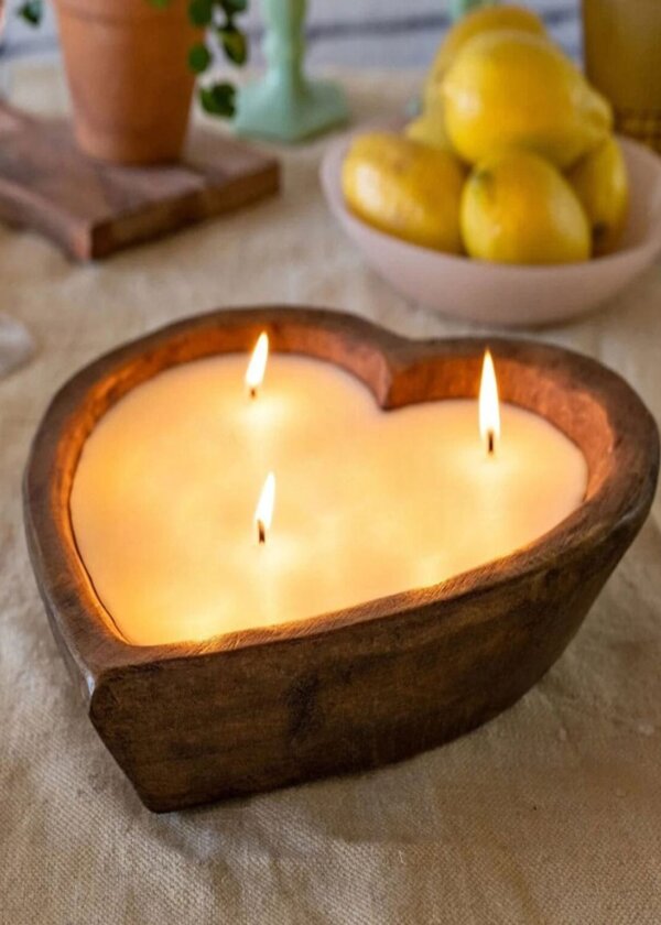 Aesthetics Christmas Heart Wooden Dough Bowl Candle