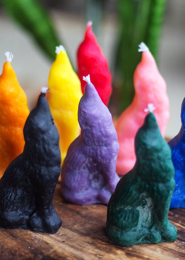 Howling Wolf Figurine Candle