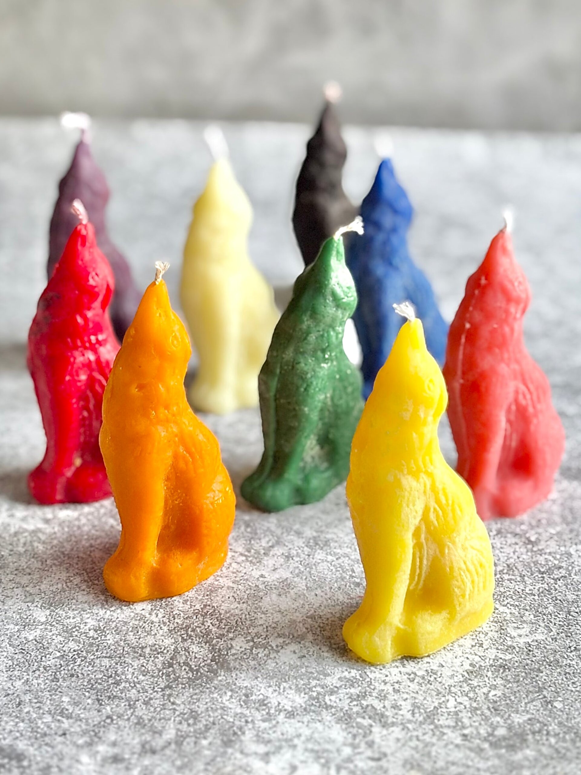 Healing Candle 5 scaled Howling Wolf Figurine Candle