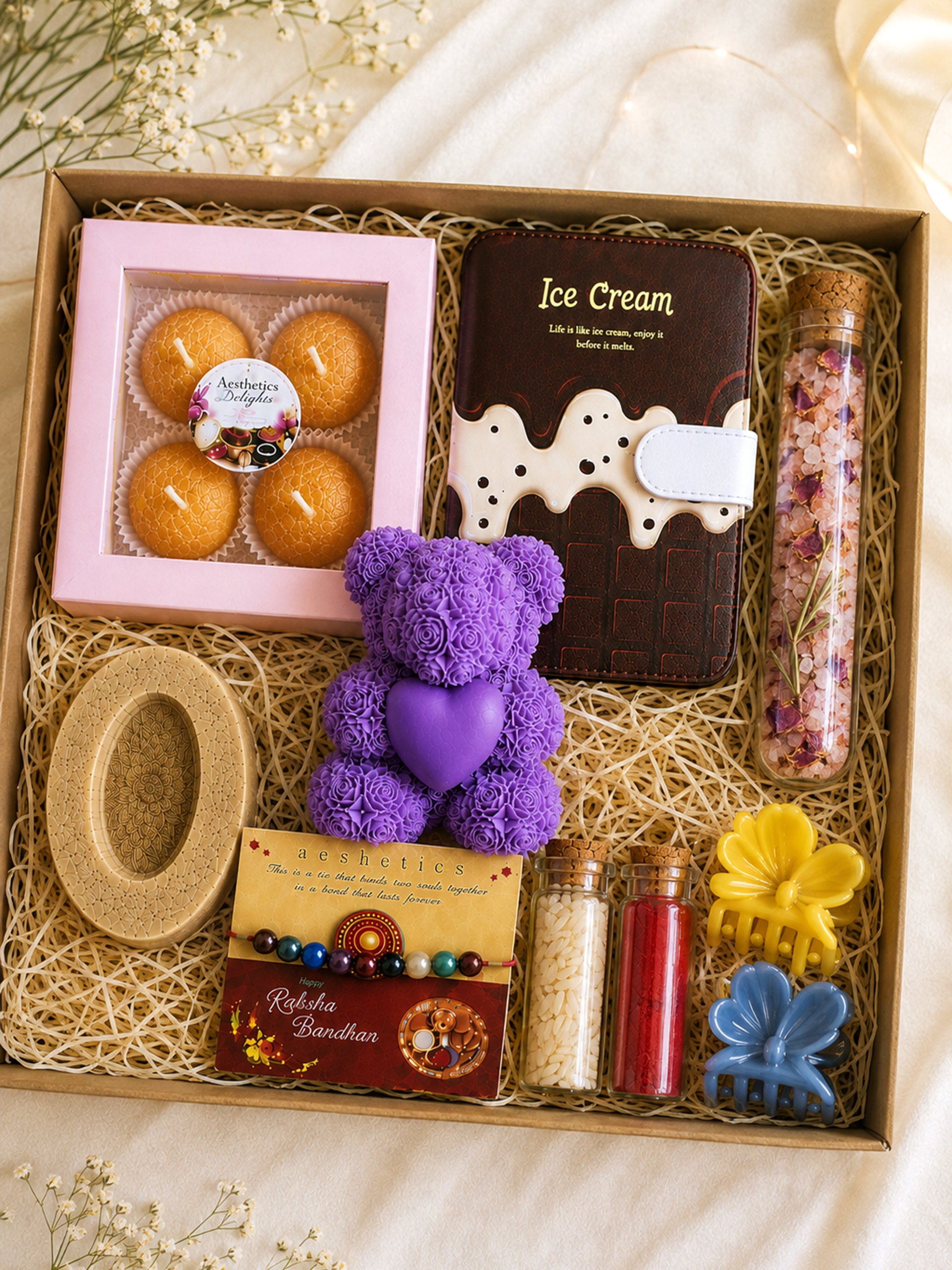 Aesthetics Gift Hamper (4)